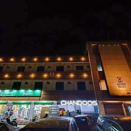 Sri Lakshmi Palace A/C Hotel Suluru Buitenkant foto