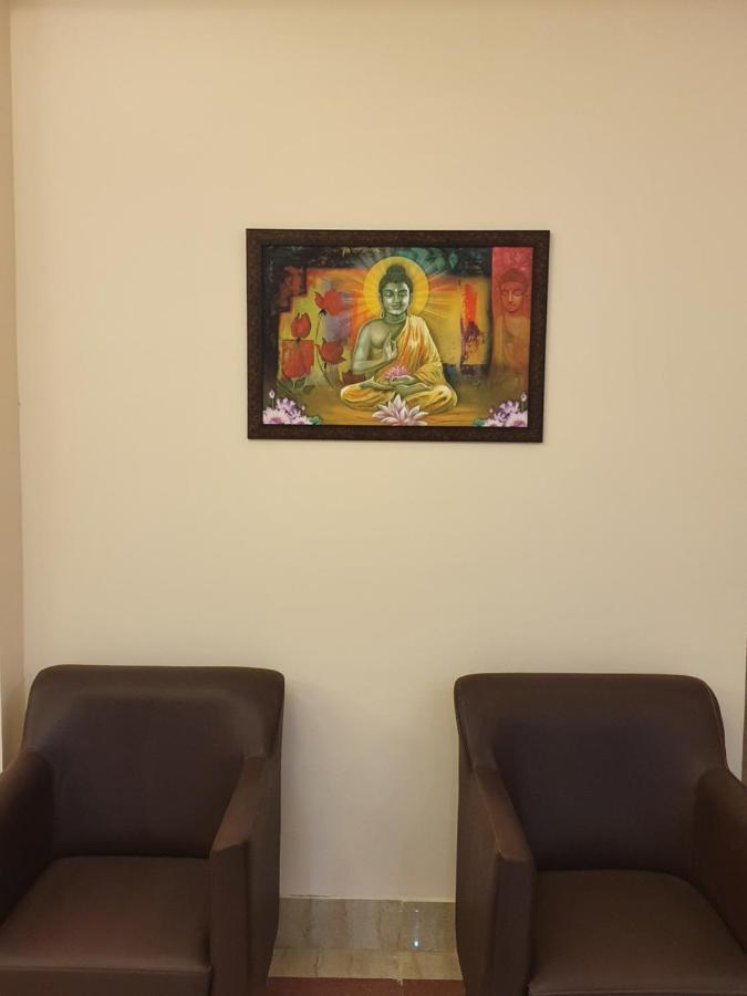 Sri Lakshmi Palace A/C Hotel Suluru Buitenkant foto
